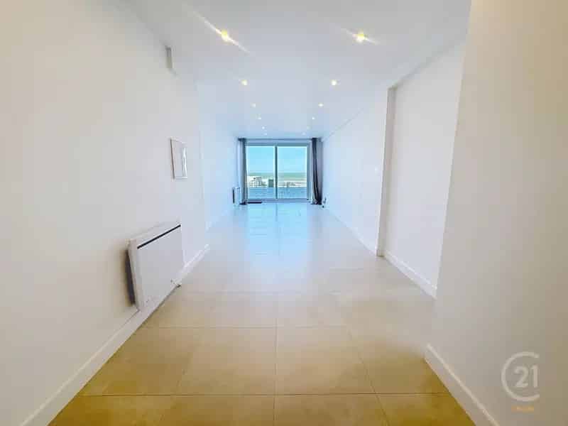 Gerenoveerd gelijkvloers appartement Westende Zeedijk