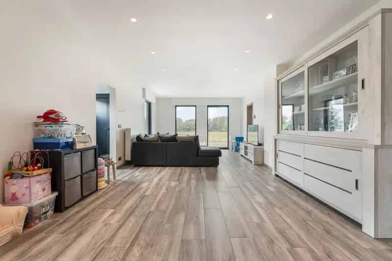 Charmante woning 3 slaapkamers loods 726m²