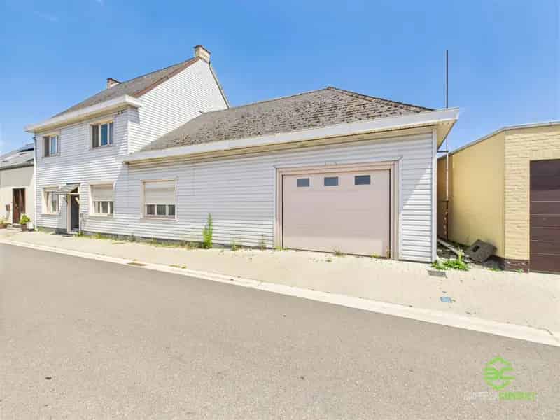Ruime woning 3 slaapkamers grote garage Kozen