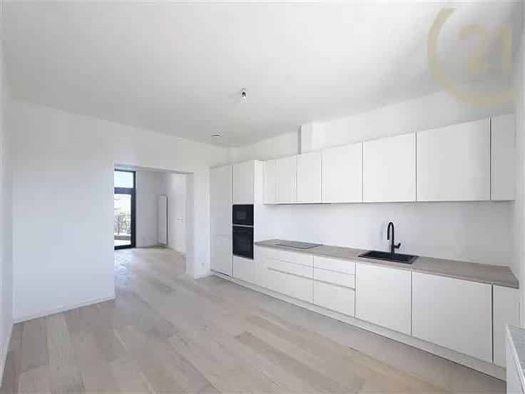 Appartement Te Koop 2 Slaapkamers Terras Parkeerplaats