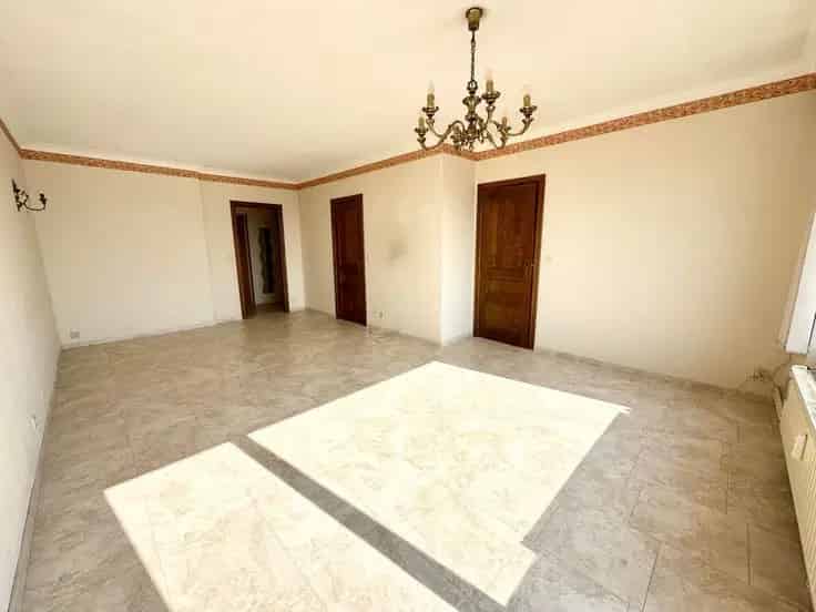 Appartement 2 slaapkamers met garage te koop