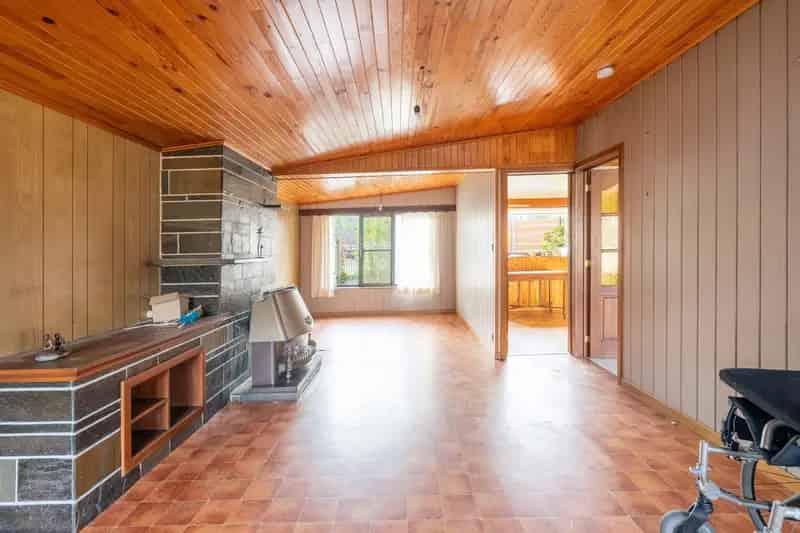 Chalet te koop met grote tuin en garage