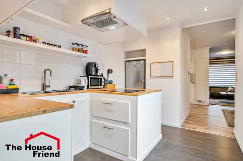 Gerenoveerde Rijwoning te Zelzate