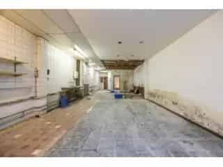 Handelshuis te koop Antwerpen Seefhoek - Centrale locatie - Ruime handelszaak en woonst