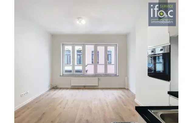 Huur 1 slaapkamer appartement van 43 m² in Brussels