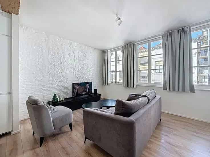 Duplex Te Koop Brussel Grote Markt - 77m² Gemeubileerd