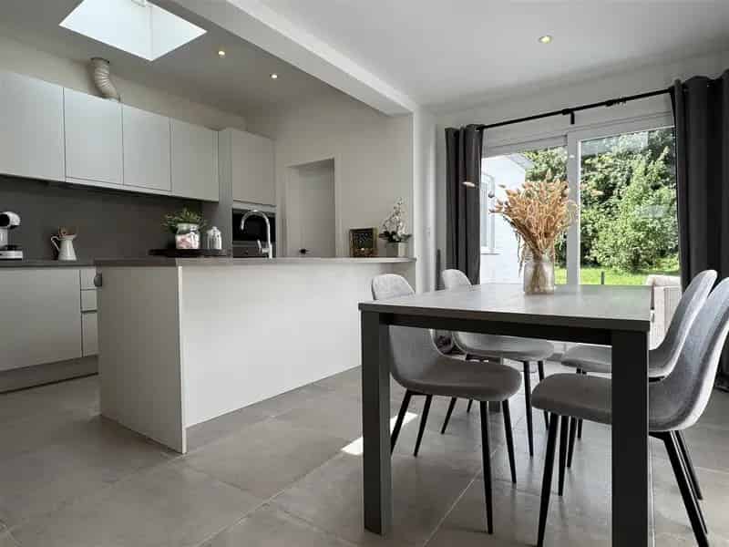 Huis te koop 4 slaapkamers tuin terras instapklaar