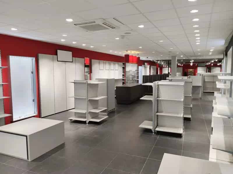 Ruim Commercieel Pand Volledige Aanbod