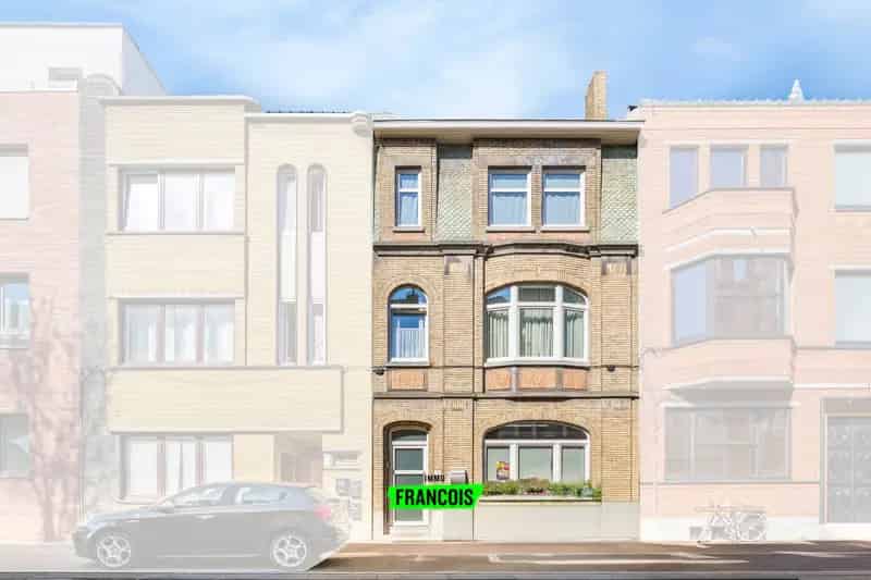 Herenwoning te koop Oostende: 3 entiteiten, gerenoveerd, EPC B