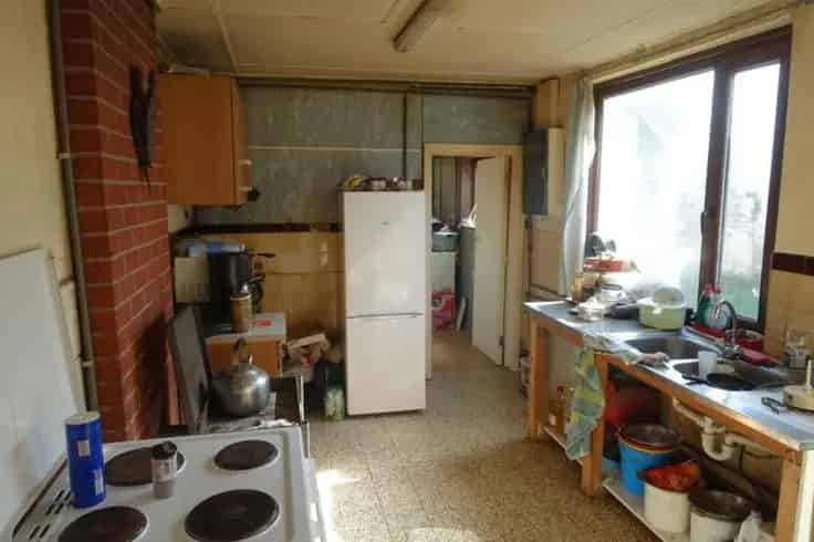 Huis met 2 appartementen te renoveren