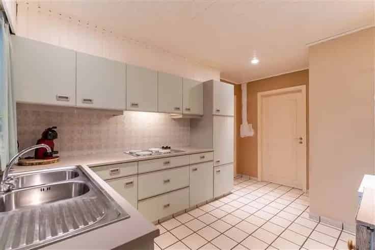Huis Te Koop 3 Slaapkamers Grote Tuin Garage