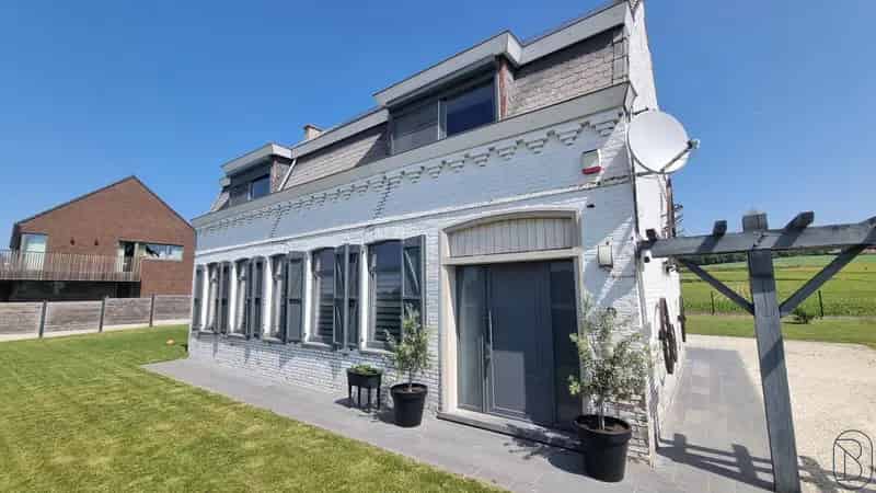 Huis te koop: 4 slaapkamers, tuin, garage