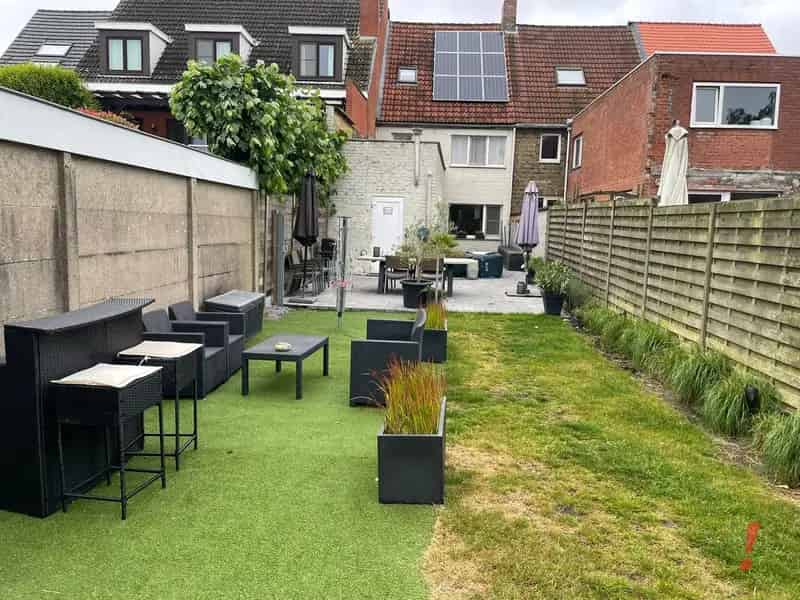 Rijwoning te huur Sint Andries 5 slaapkamers tuin