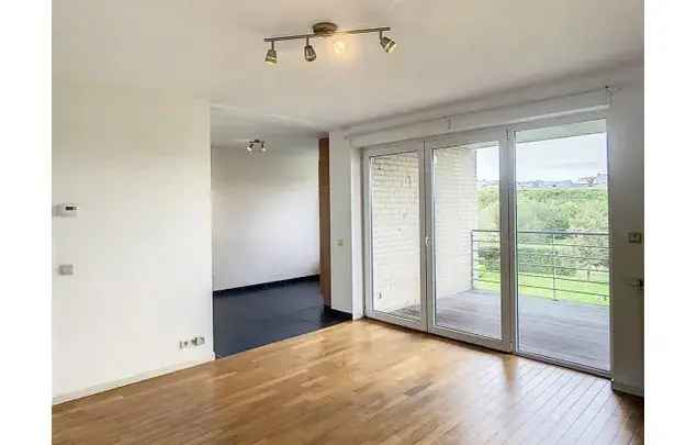 Huur 1 slaapkamer appartement van 70 m² in Namur