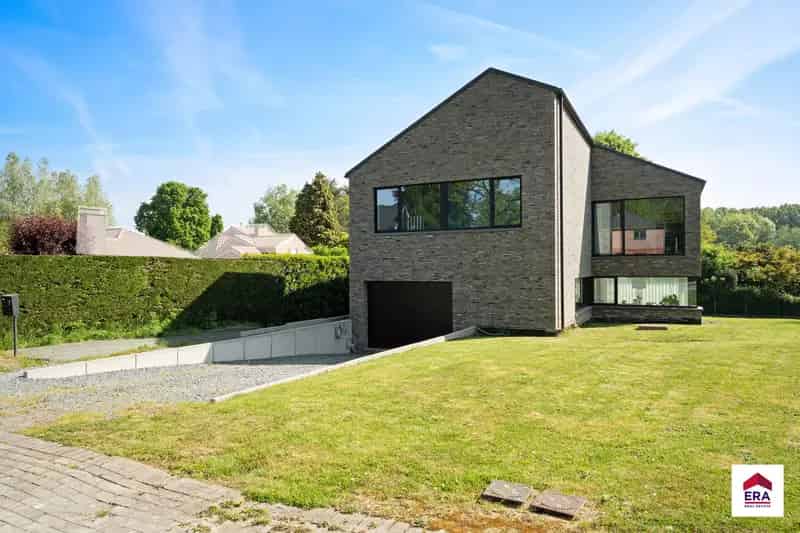 Moderne Villa te Huur Dilbeek 260m² 4 slaapkamers