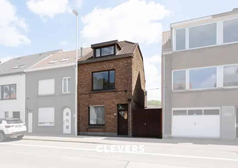 Gezinswoning 4 slaapkamers zij-ingang
