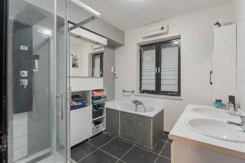 Vrijstaande woning 5 slaapkamers Niel-bij As
