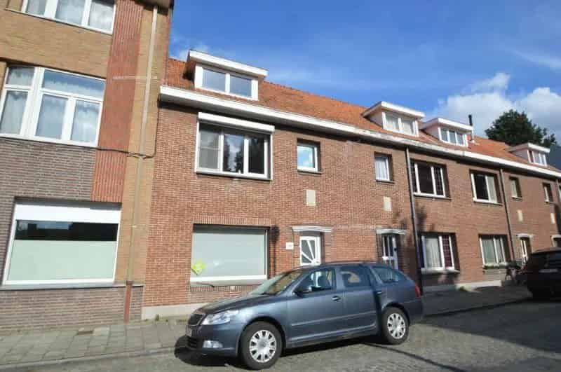 Woning te huur Gent 3 slaapkamers nabij station Sint-Pieters