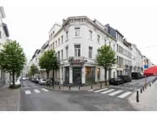 Huis Gemengd Gebruik Elsene 4 Eenheden