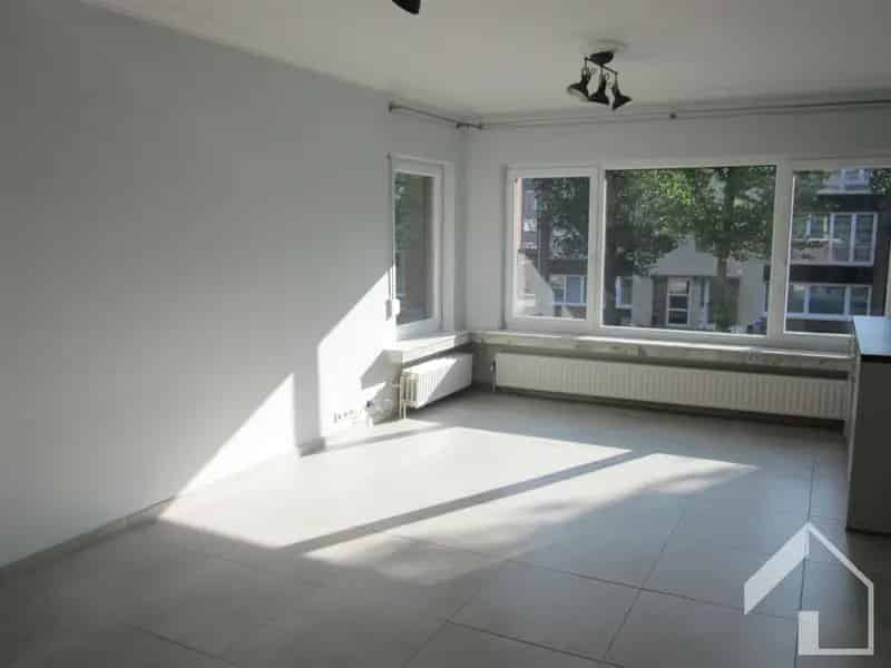 Appartement 2 slaapkamers Garage  Gerenoveerd
