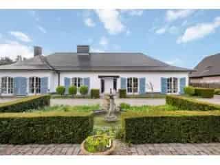 Villa te koop Beveren Leie Ruime woning met waterzicht