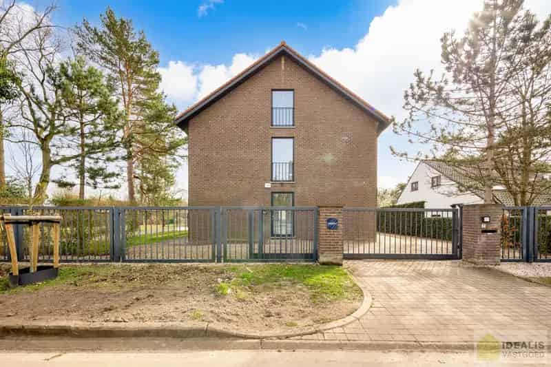 Huis te koop Genk: Statige woning kantoor 400m²