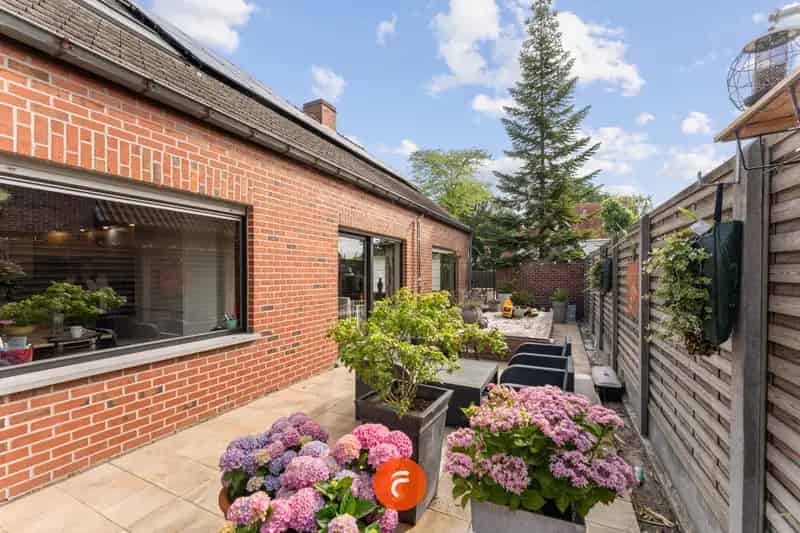 Ruime Vrijstaande Woning te Koop nabij Ooigem