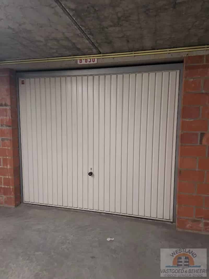 Garagebox te huur in afgesloten garage