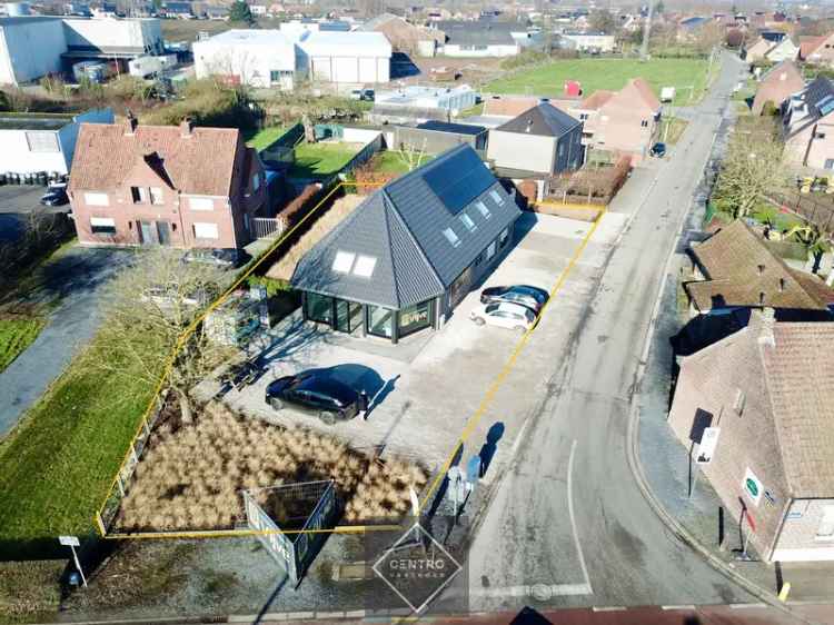 Te koop: bedrijfsvastgoed handelszaak met ruime woning en parkeergelegenheid