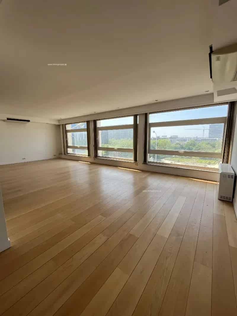 Kantoor te Koop Saint-Josse-ten-Noode 200m² Nabij Kruidtuin