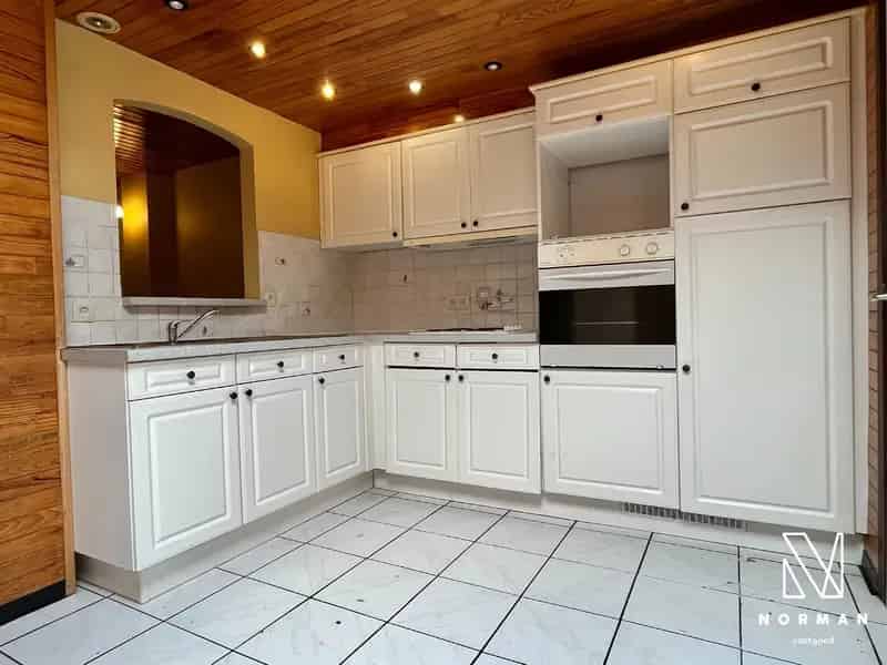 Huis te koop Harelbeke: Charmante woning met 2 slaapkamers