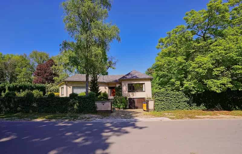 Huis te huur: Rustige gezinswoning met grote tuin nabij Donkmeer
