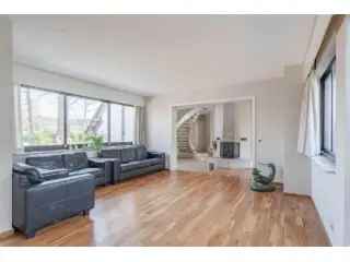 Huis te koop Hamont-Achel - Unieke villa met 2 ingangen en ruim perceel