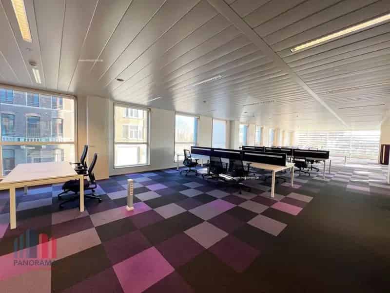 Kantoorruimte te huur Gent 643m² nabij R40