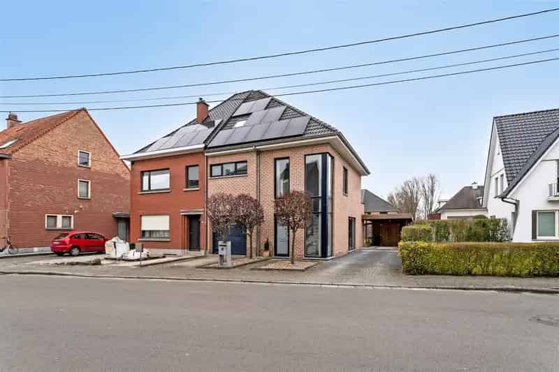 Halfopen Bebouwing 5 Slaapkamers