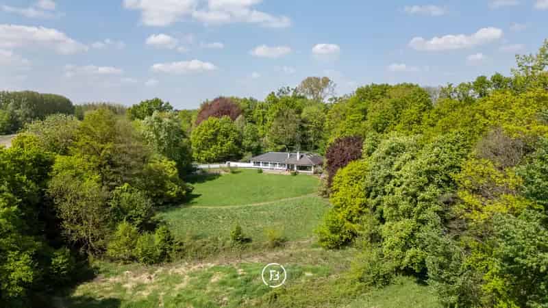 Huis te huur Sigershof: karaktervolle villa met 6 hectare grond