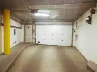 Garagebox te Huur Elsene - Nabij Place Stéphanie