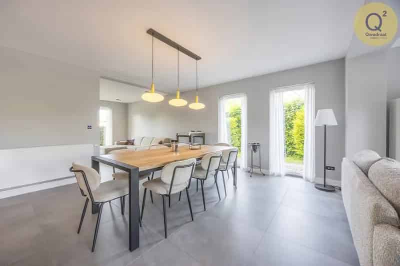 Huis te huur: 4 slaapkamers, grote tuin, volledig gerenoveerd