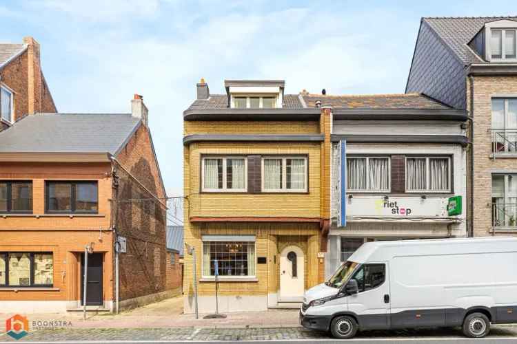 Huis te koop Putte: 3 slaapkamers, tuin, centrumlocatie