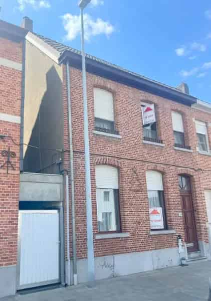Ruime Gezinswoning 4 Slaapkamers Tuin 315m2