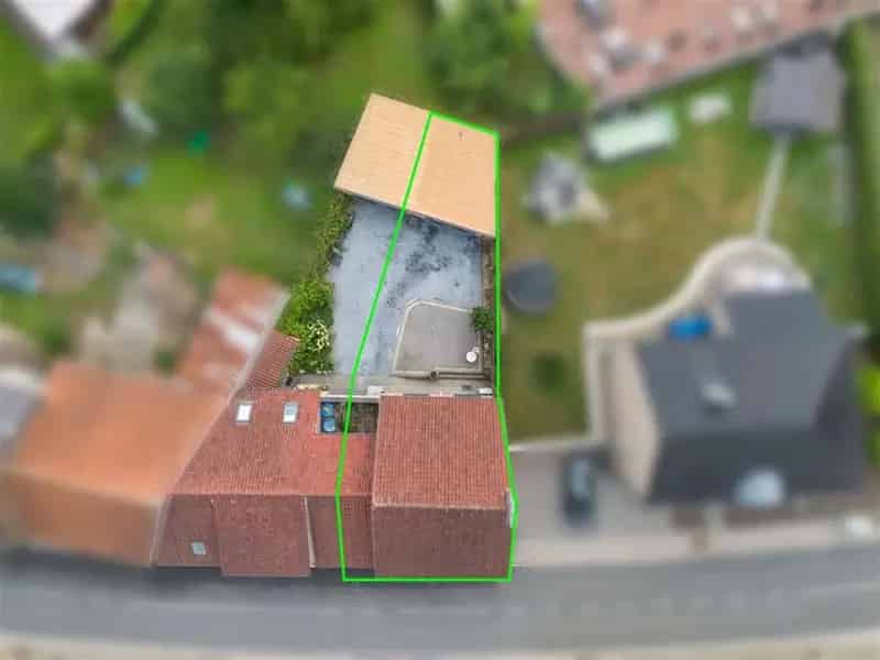 VERRASSEND RUIME GEZINSWONING MET GARAGE IN HEERS