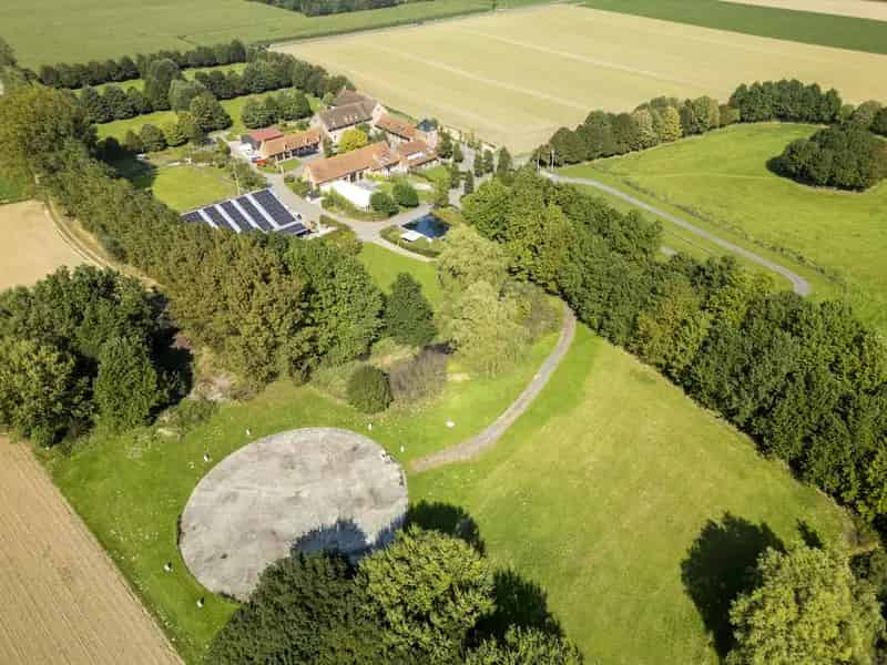 Huis te huur Celles: Gerenoveerde hoeve met feestzaal, restaurant en B&B
