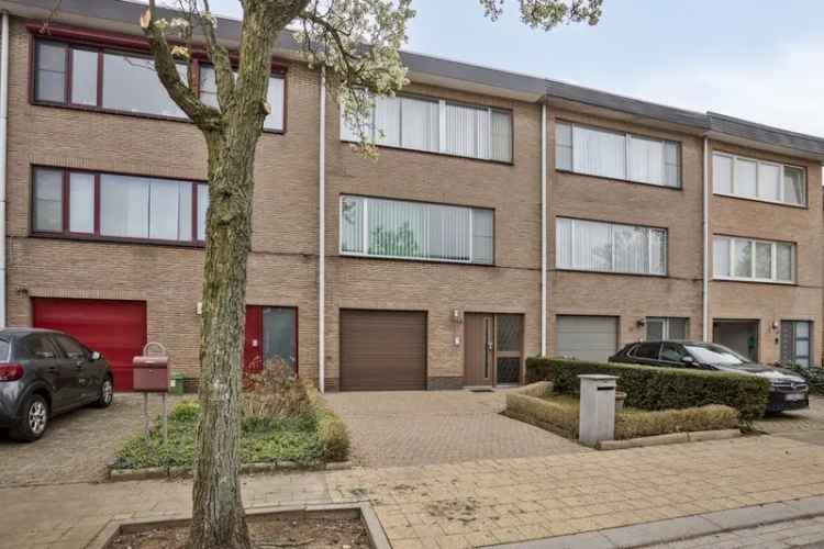 Huis te koop Hoevenen 3 slaapkamers garage tuin