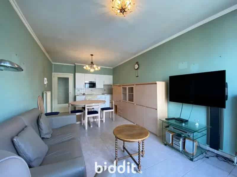 2 Slaapkamer Appartement te Huur 2001
