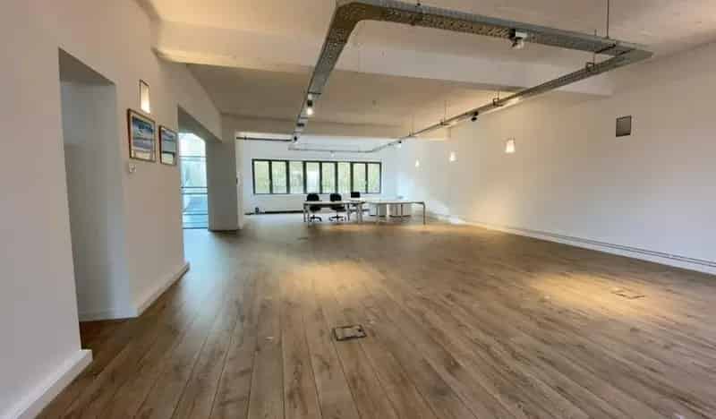 Kantoor te huur Eilandje 203m² gerenoveerd