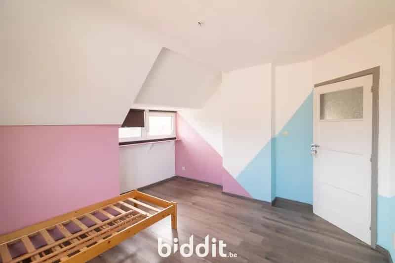 Instapklare woning Borlo: 2 slaapkamers, tuin, garage