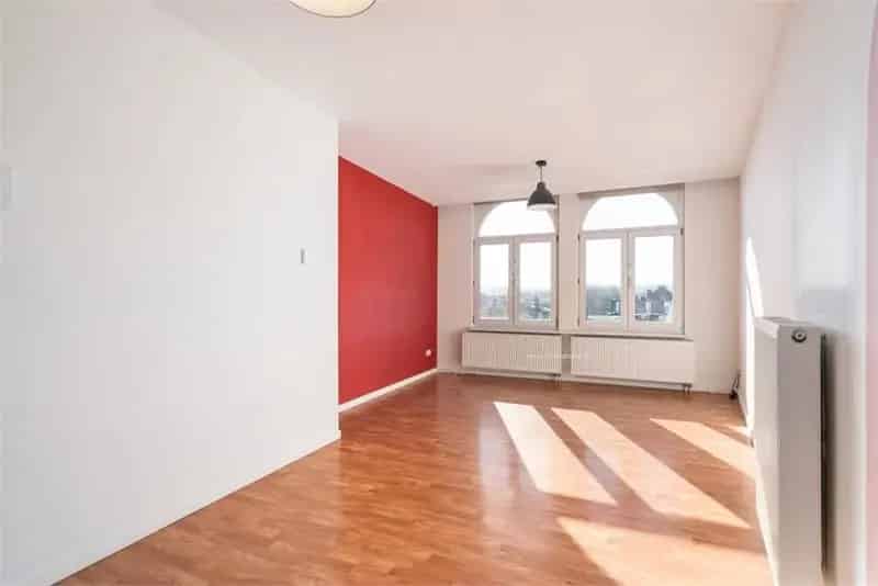 Huis te koop Berchem: Instapklaar appartement 1 slaapkamer