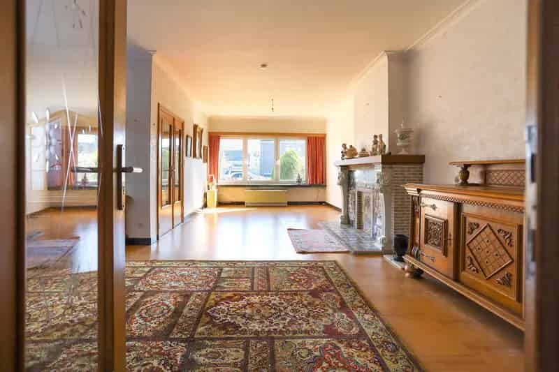 Te renoveren HOB Beveren 3 slaapkamers grote tuin