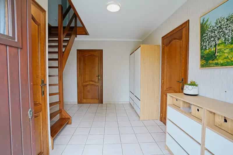 Ruime Open Bebouwing te Huur Grote Tuin 4 Slaapkamers