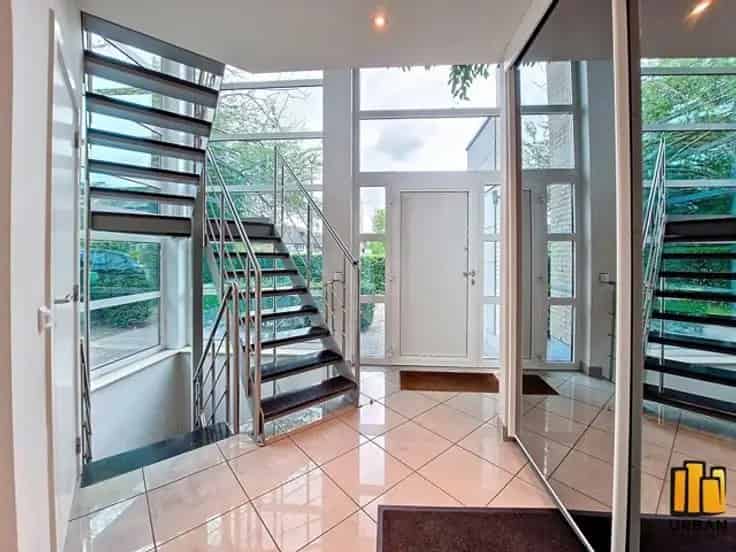 Villa 4 slaapkamers te koop - Ruime gezinswoning met bureau